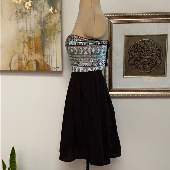 NWOT Forever 21 Dress A Must - Picture 2 of 7